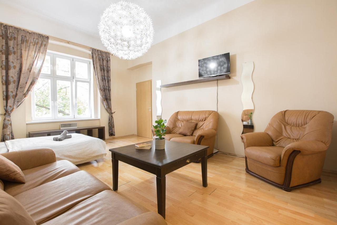 Premier Apartments Near The Museum براغ المظهر الخارجي الصورة