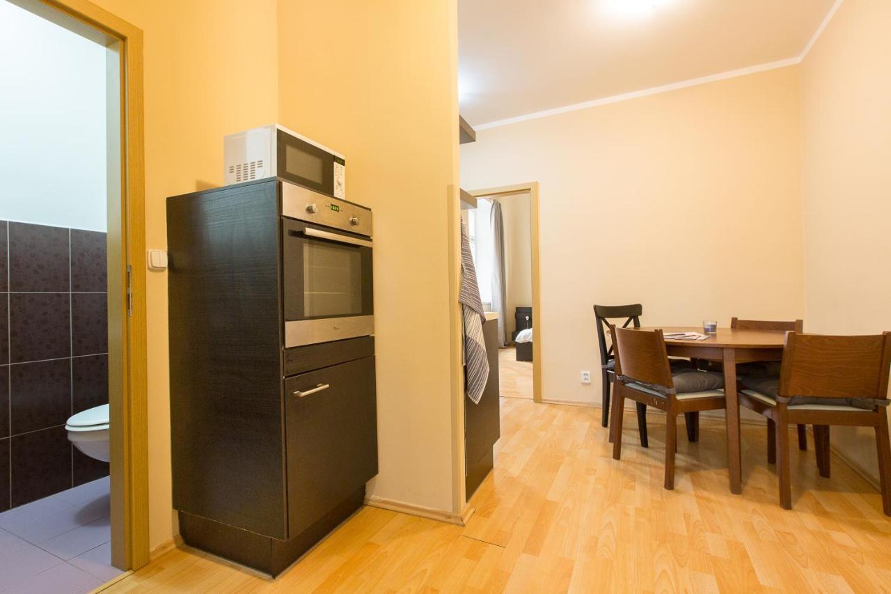 Premier Apartments Near The Museum براغ المظهر الخارجي الصورة