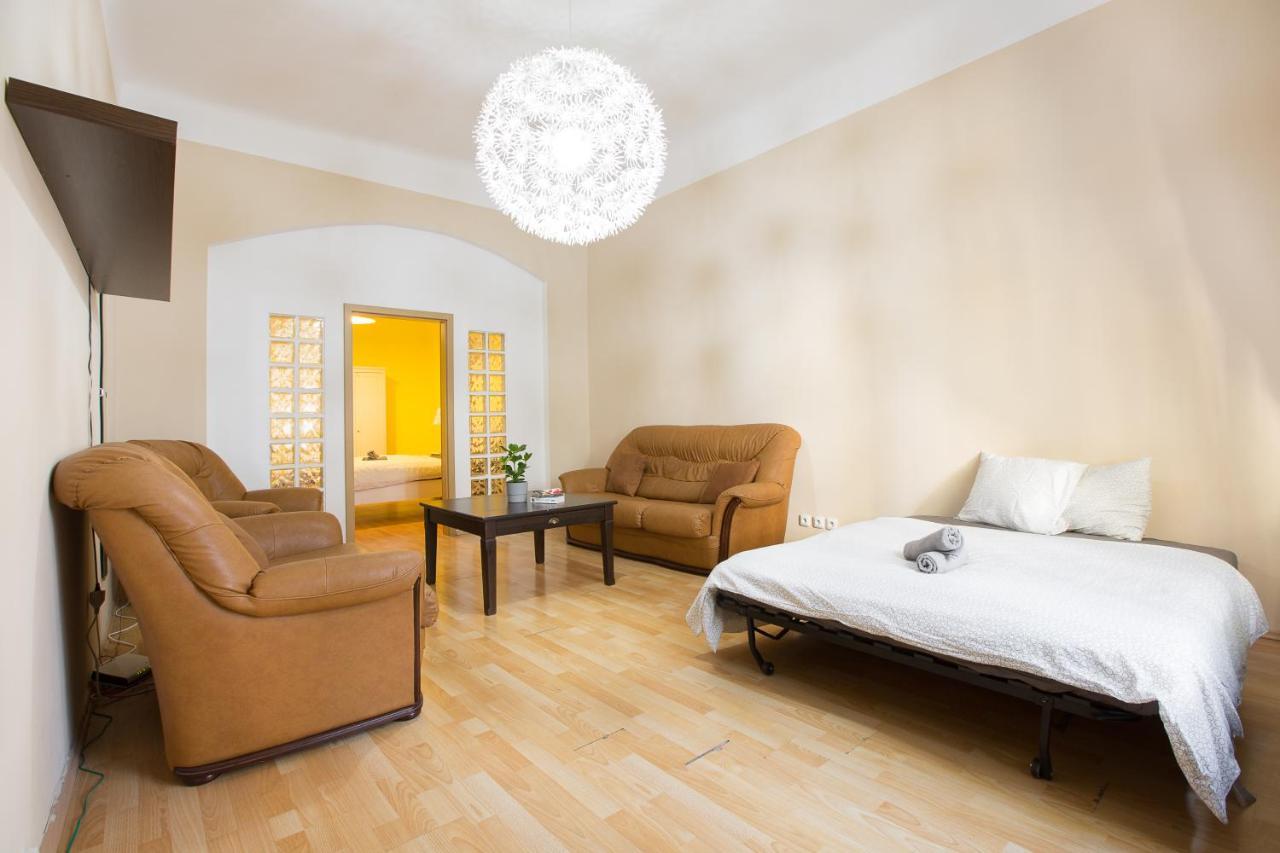 Premier Apartments Near The Museum براغ المظهر الخارجي الصورة