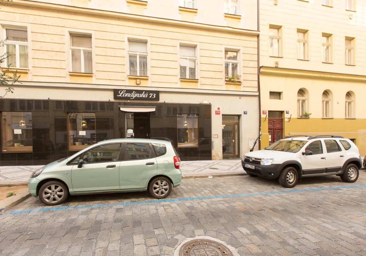 Premier Apartments Near The Museum براغ المظهر الخارجي الصورة